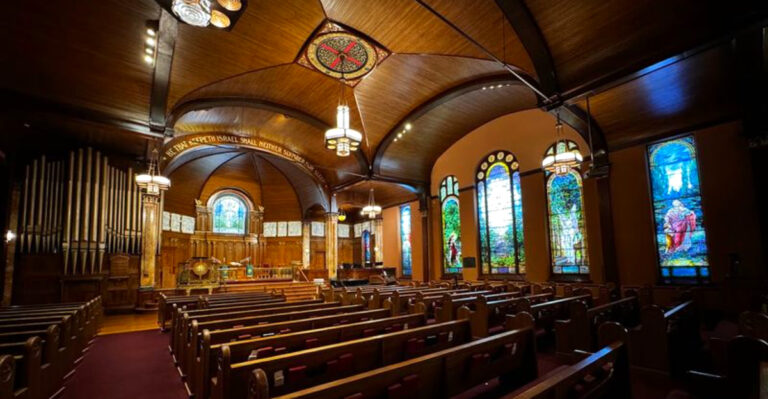 This Historic Iowa Church Holds One Of America’s Largest Collections Of Tiffany Windows