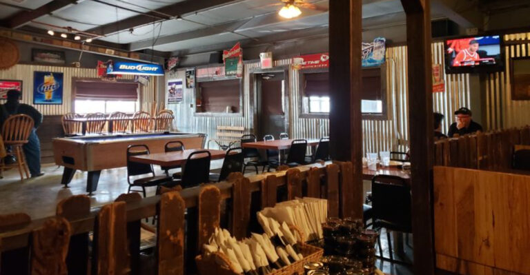This Kansas Steakhouse Looks Closed From The Outside But Is Always Busy Inside