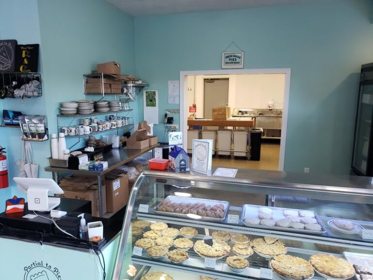 You’ll Want to Try Every Pie at These Ohio Diners Known for Homemade Slices
