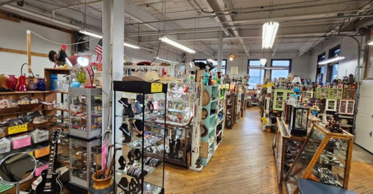 10 Wichita, Kansas Antique Shops Locals Swear By For Unique Finds