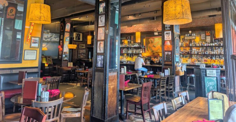 14 Hole-In-The-Wall Restaurants In Kansas With Seriously Delicious Breakfast