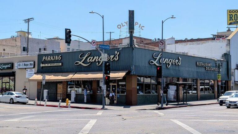 This Tiny California Deli Serves Pastrami Sandwiches Stacked So High Locals Drive In From Everywhere