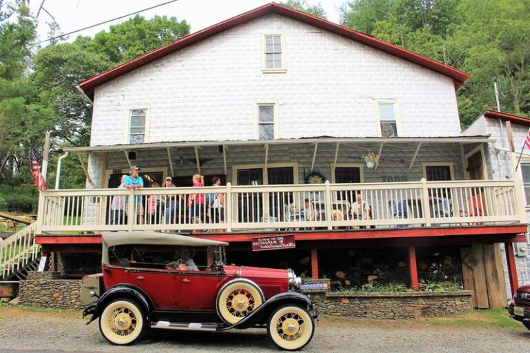 A Roadside North Carolina Cafe In Todd Serves Skillet Cornbread Locals Swear By