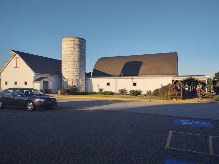 This Ohio Steakhouse Chars Its Ribeyes Over an Open Flame You Can Smell From the Parking Lot