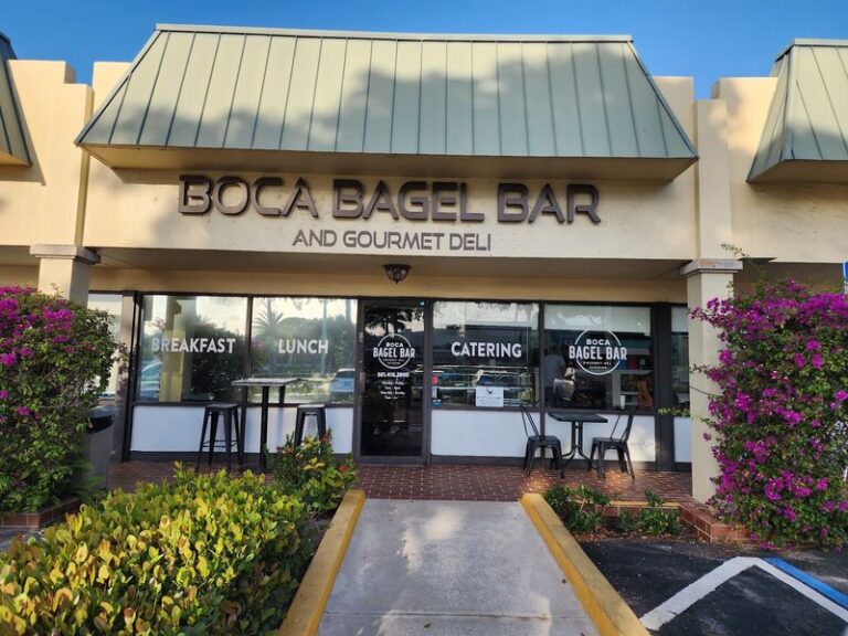 This Tiny Florida Bagel Shop in Boca Raton Boils Every Batch Fresh Before It Hits the Oven