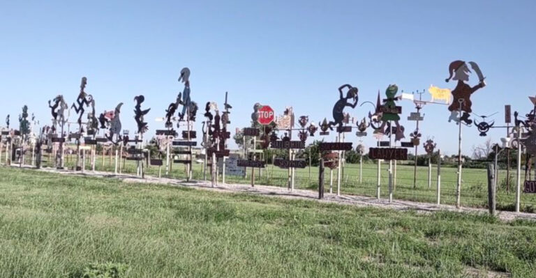 This Under-The-Radar Sculpture Park In Kansas Feels Like Walking Through Somebody’s Wildest Ideas