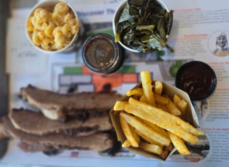 This Little California Roadhouse Serves Ribs Smoked So Long The Meat Falls Right Off The Bone