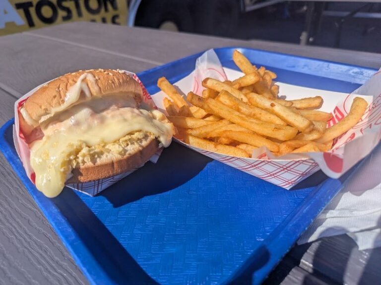 Skip the Chains – These 6 Florida Roadside Burger Stands Grill Patties Worth Pulling Over For