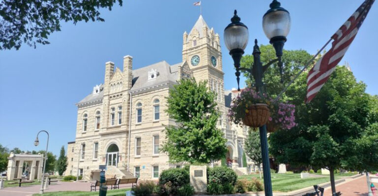 It Turns Out One Of America’s Absolute Happiest Places Is This Small Kansas Town
