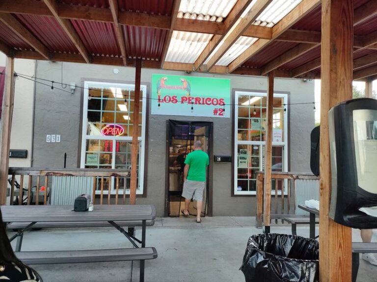 This Tiny California Tamale Shop In Watsonville Steams Masa By The Dozen Every Morning