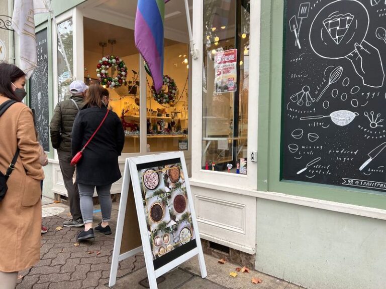 This Tiny California Gelato Shop In Healdsburg Churns Seasonal Flavors From Local Fruit Each Morning