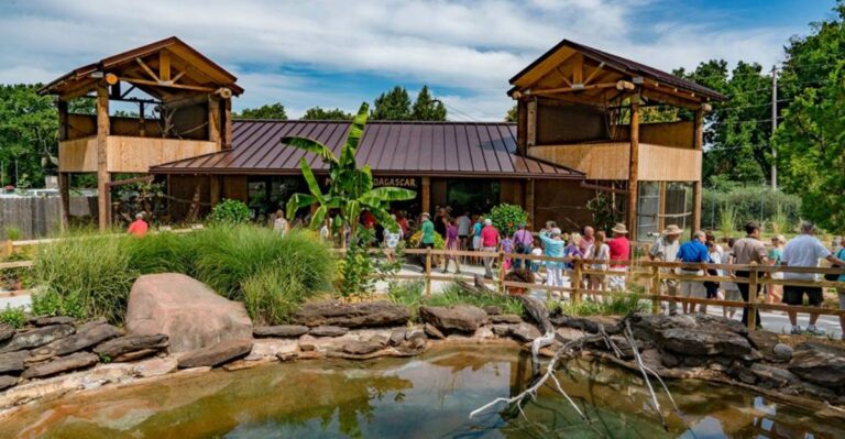 The Underrated Kansas Zoo That Deserves A Lot More Attention