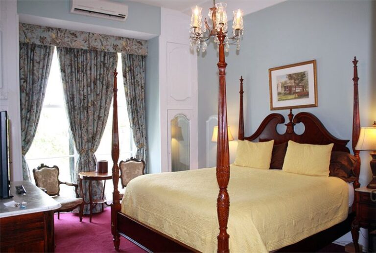 This Louisiana Hotel Still Feels Timeless, And That Is Exactly The Charm