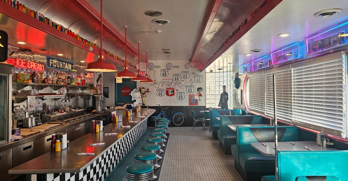 This Retro New Mexico Diner Still Pours Giant Shakes Beside Its Vintage Soda Fountain