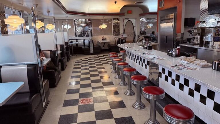 This ’50s-Style Diner and Dairy Bar in Hummelstown, Pennsylvania, Serves a Big Ice Cream Menu and All-Day Breakfast