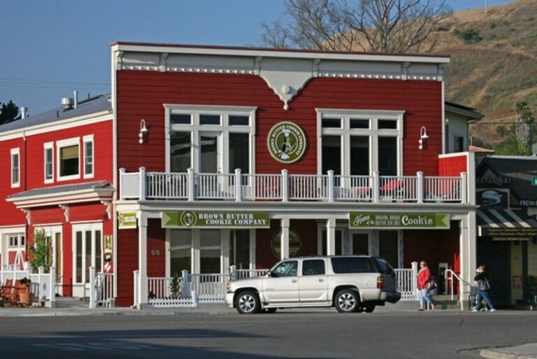 Roll Into This Tiny Cayucos Shop Where Warm Cinnamon Bread Comes Out Of The Oven By The Loaf