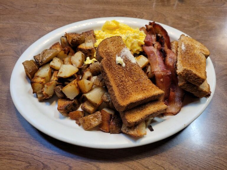 Wander Into This Tiny Ferndale Cafe Where Buttermilk Waffles Come Out Crisp Every Morning