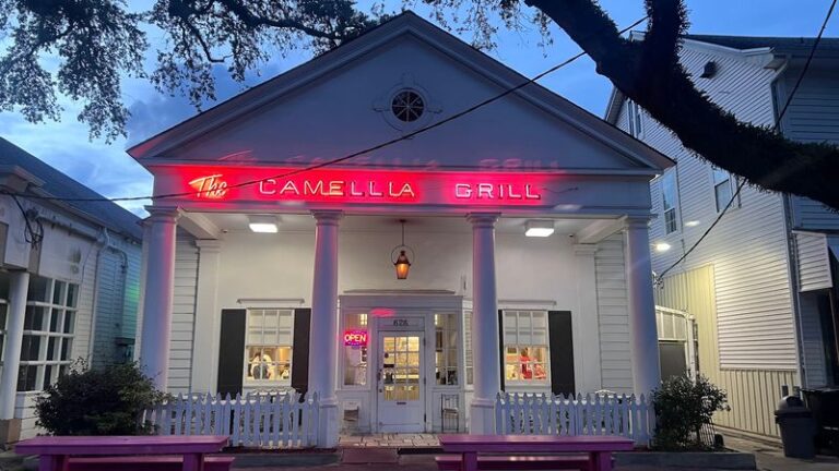 This little Louisiana restaurant keeps people driving back for diner comfort and counter-seat charm