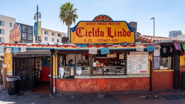 This Tiny Olvera Street Stand in Los Angeles Has Been Serving Its Signature Taquitos Since 1934