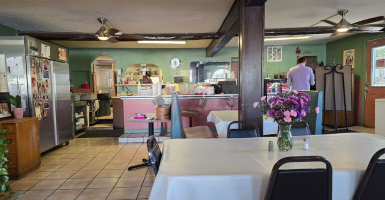 The Enchiladas At This Unassuming New Mexico Cafe Are So Good You’ll Plan Your Whole Day Around Them