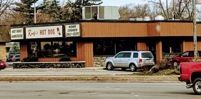 Regulars Pack Every Booth for the Coney Dogs at This Ohio Diner in Toledo