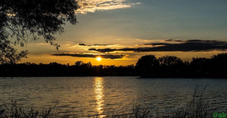 The Affordable Kansas Lake Locals Have Kept Secret For Over 50 Years