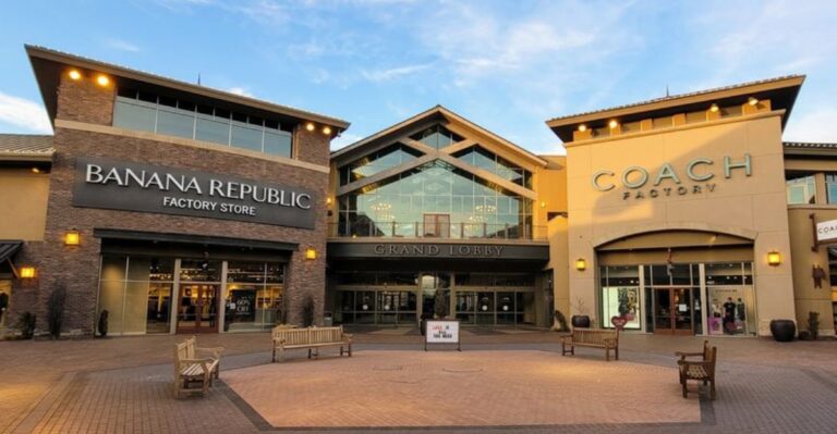 Utah’s Massive Outdoor Mall Is A Shopper’s Dream Come True