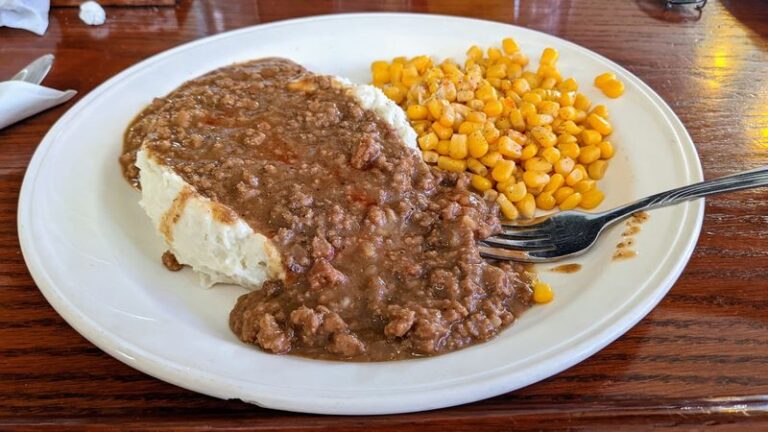7 Ohio Small-Town Diners Where the Hot Roast Beef Sandwich Comes Drowned in Gravy