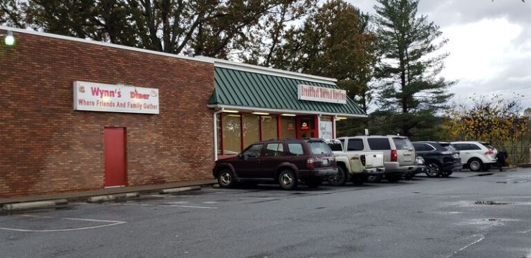 9 North Carolina Diners Where The Country Fried Steak Comes Smothered In Gravy