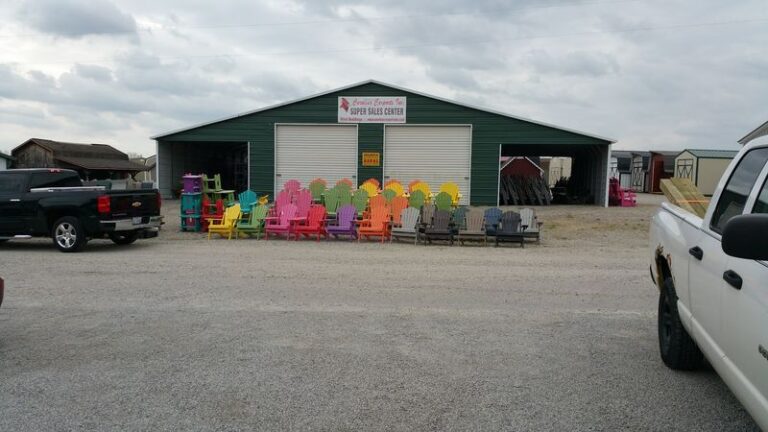 Yoder’s Family Market in Seaman, Ohio, Is an Amish Country Stop for Baked Goods, Pantry Staples, and Handcrafted Furniture