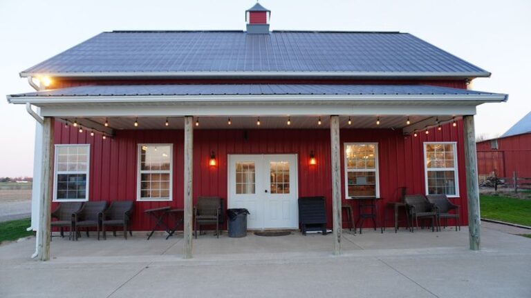 9 Ohio Hometown Bakeries Where the Pecan Rolls Come Out Sticky and Warm