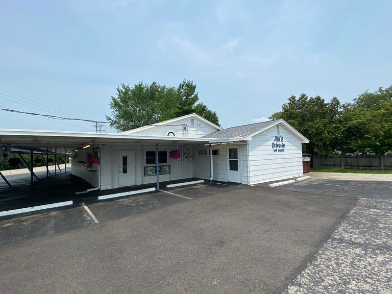 4 Ohio Roadside Drive-Ins Where the Coney Dogs Still Come Smothered in Sweet Sauce