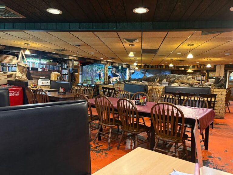 Road-Trippers Keep Detouring to This Unassuming Florida Café for Swamp Cabbage and Fried Catfish