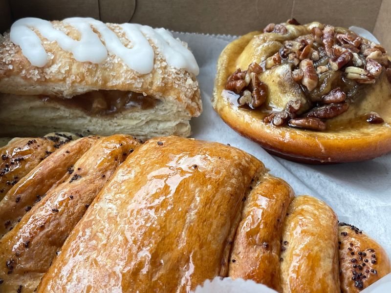 8 Pennsylvania Bakeries Where the Apple Turnovers Come Out Flaky and Warm Every Fall Morning