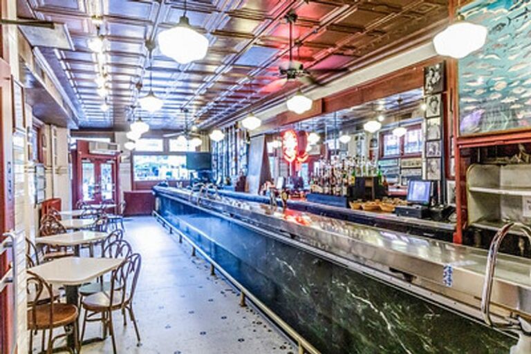 9 Pennsylvania Fish Fry Spots Where the Fish Hangs Way Past the Edge of the Bun