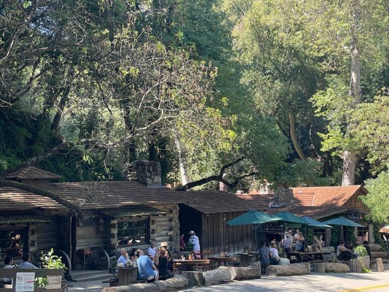 Road-Trippers Swear the Cheesy Garlic Bread at This Old California Roadhouse Beats Any Fancy Dinner