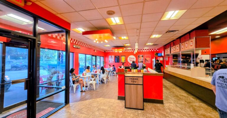 This Kansas Pizzeria Is So Good Dave Portnoy Says You Have To Drive And Try It