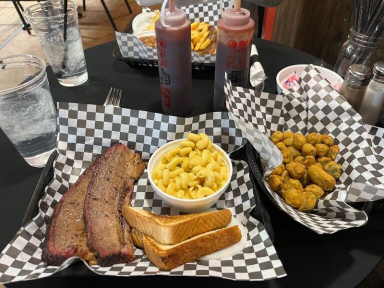 7 Under-The-Radar New Mexico Barbecue Joints Most Road-Trippers Speed Right Past