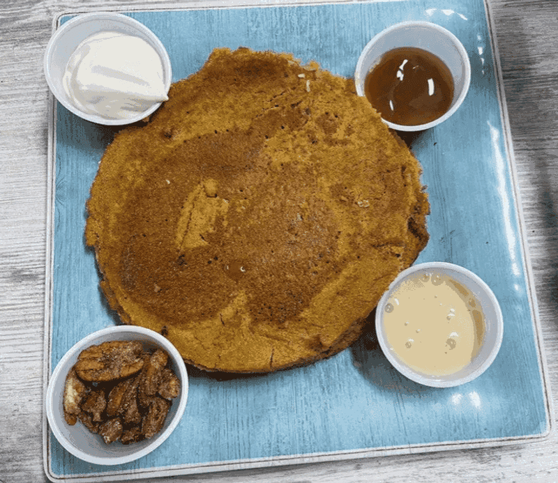 9 Florida Mom-And-Pop Breakfast Spots Where The Pancakes Come Out Giant