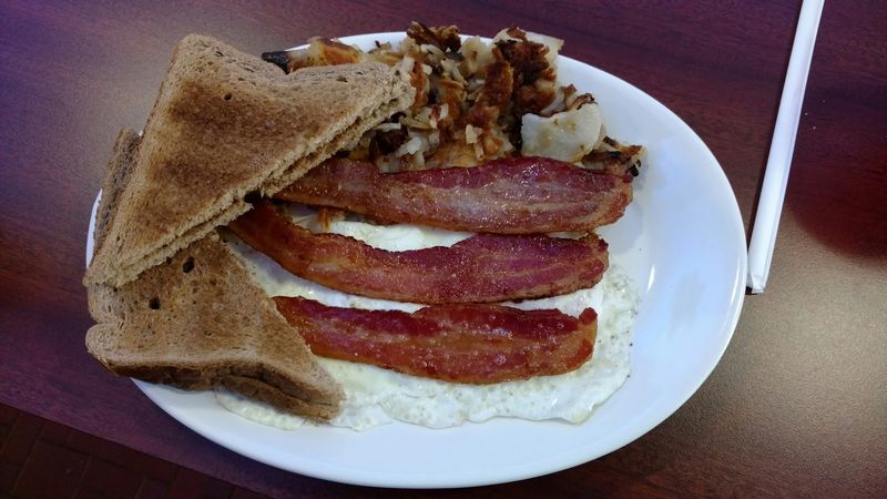8 Ohio Mom-and-Pop Diners Where Breakfast Means Hash Browns Fried Crispy on a Flat-Top Griddle